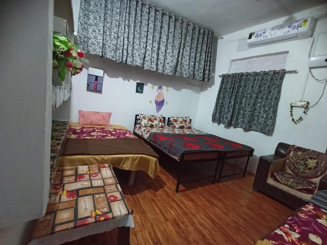 Holiday Home Stay Khajurāho Екстериор снимка